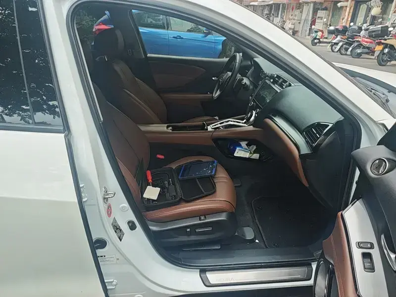 2018 Acura CDX с пробегом 136 600 км