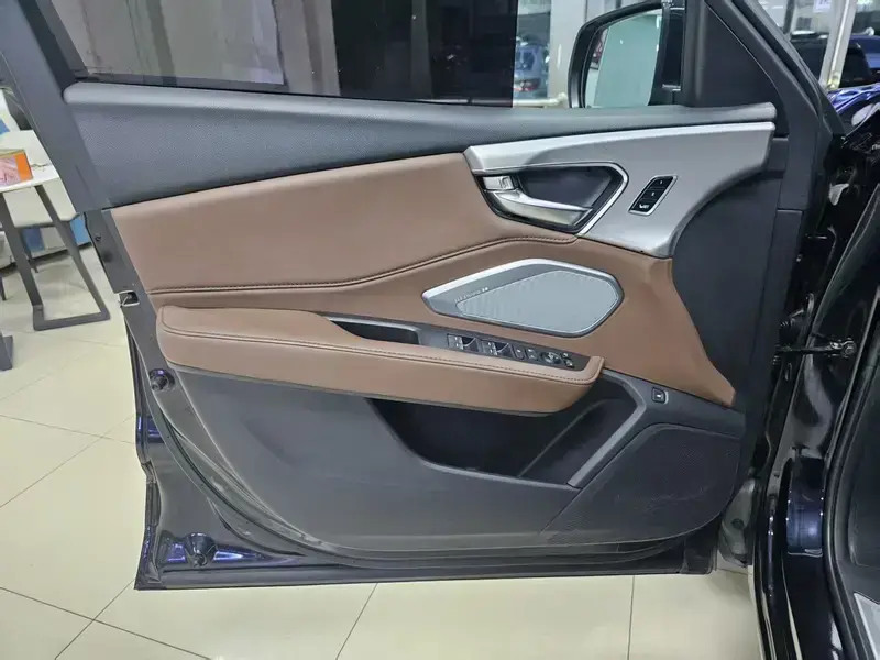 2021 Acura RDX с пробегом 89 000 км