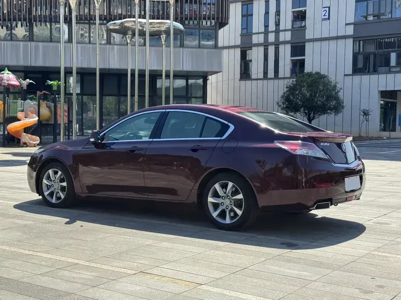2012 Acura TL с пробегом 108 000 км