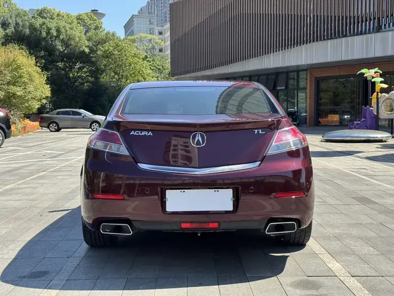 2012 Acura TL с пробегом 108 000 км