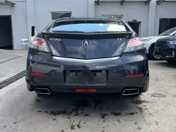 2012 Acura TL с пробегом 160 000 км