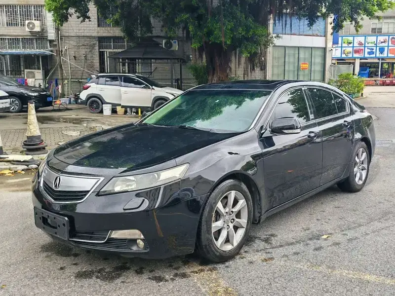 2012 Acura TL с пробегом 140 000 км