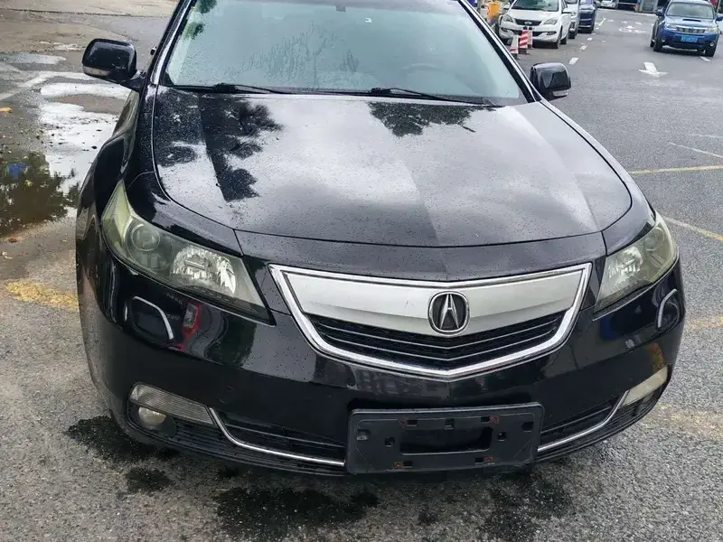 2012 Acura TL с пробегом 140 000 км