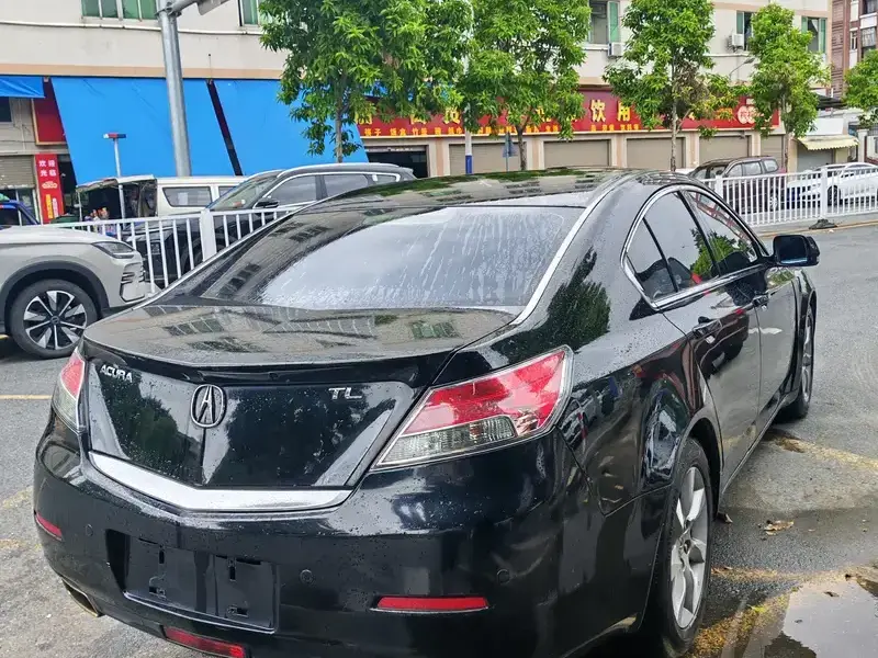 2012 Acura TL с пробегом 140 000 км