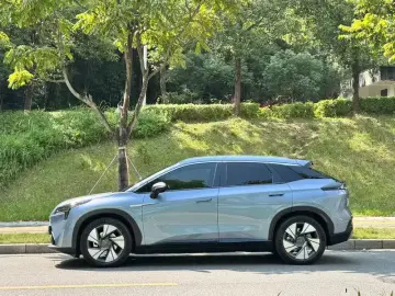 2022 Aion LX с пробегом 24 000 км
