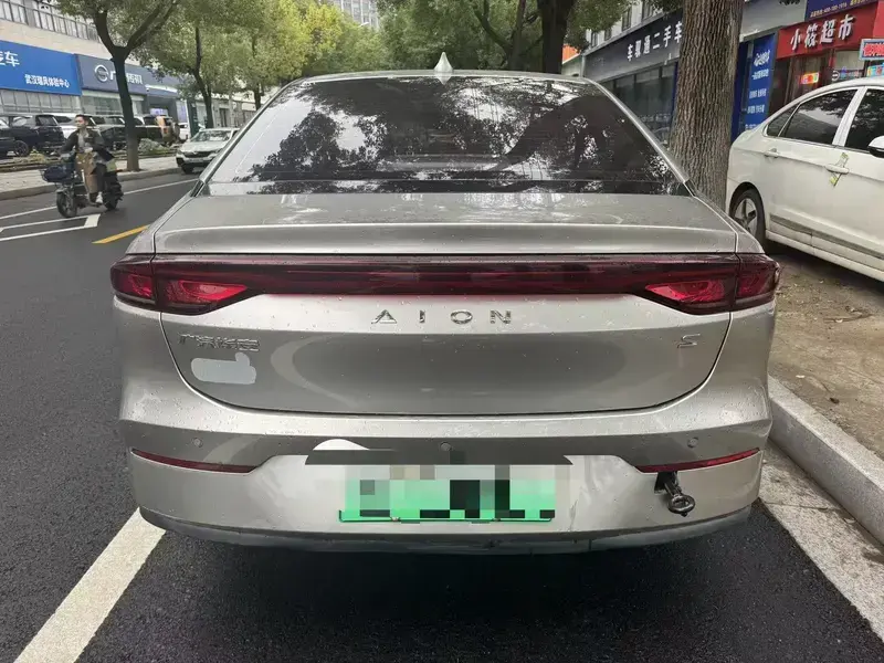 2023 Aion S с пробегом 122 000 км