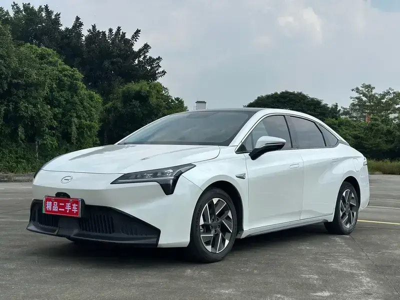 2023 Aion S с пробегом 110 000 км