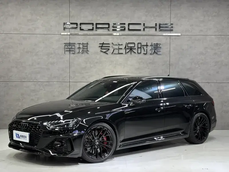 2023 Audi RS 4 с пробегом 29 000 км