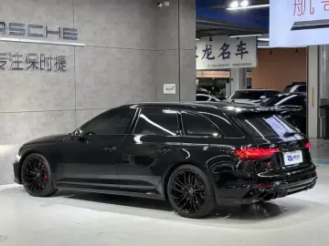 2023 Audi RS 4 с пробегом 29 000 км