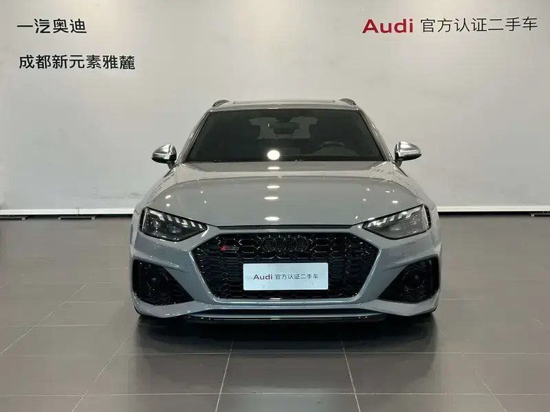 2022 Audi RS 4 с пробегом 37 000 км