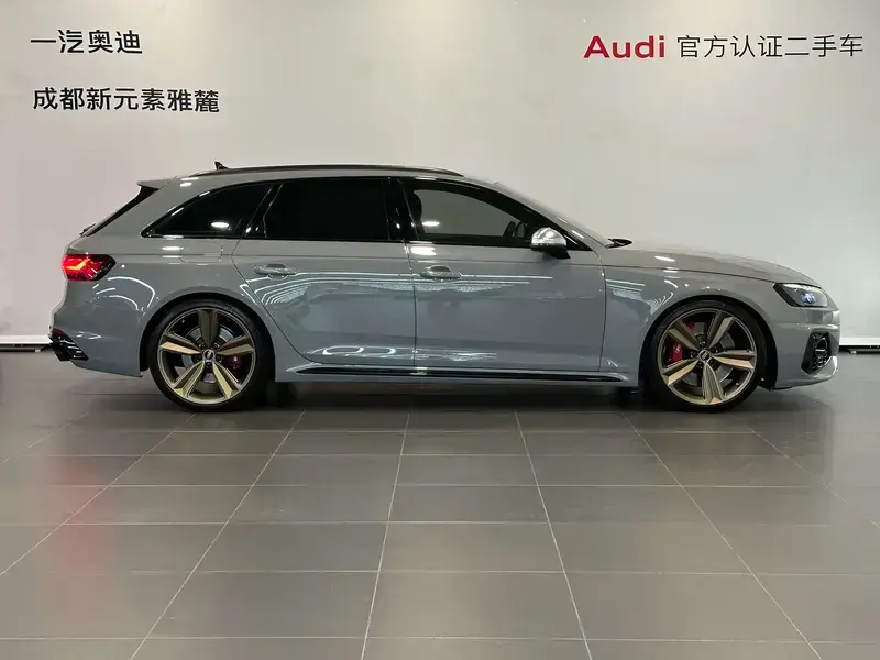 2022 Audi RS 4 с пробегом 37 000 км
