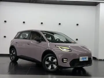 2025 Aion UT с пробегом 8 600 км