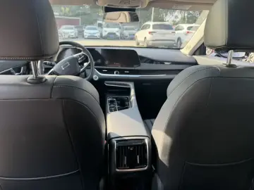 2024 Bestune B70 с пробегом 22 000 км