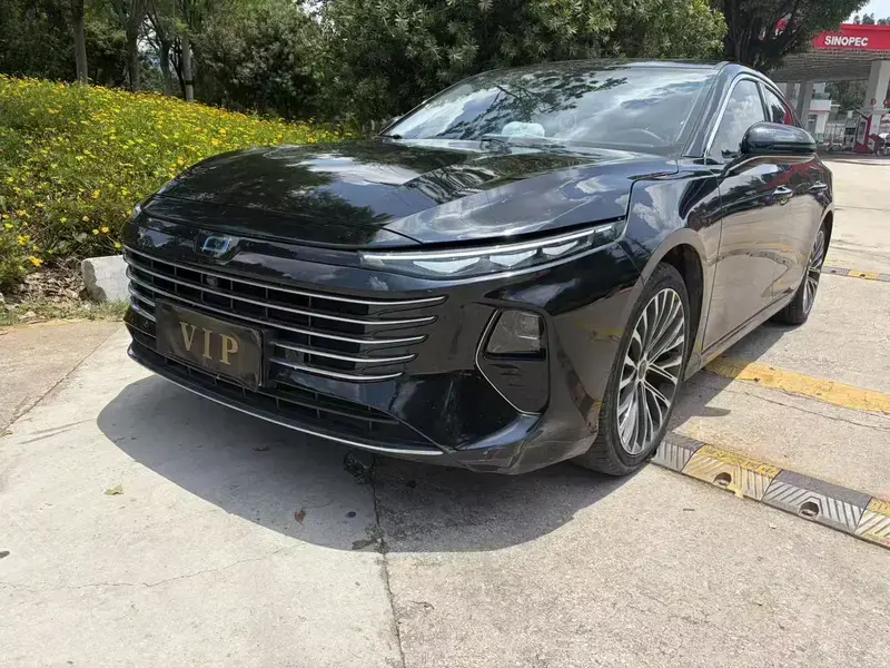 2024 Bestune B70 с пробегом 40 000 км