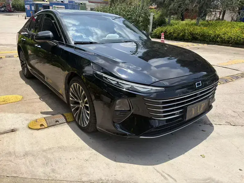 2024 Bestune B70 с пробегом 40 000 км
