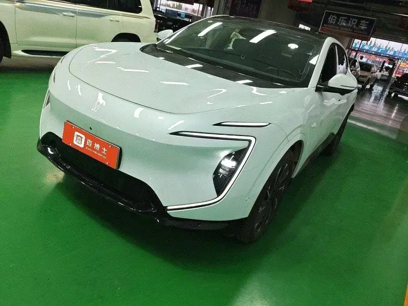 2024 Avatr 07 с пробегом 2 400 км