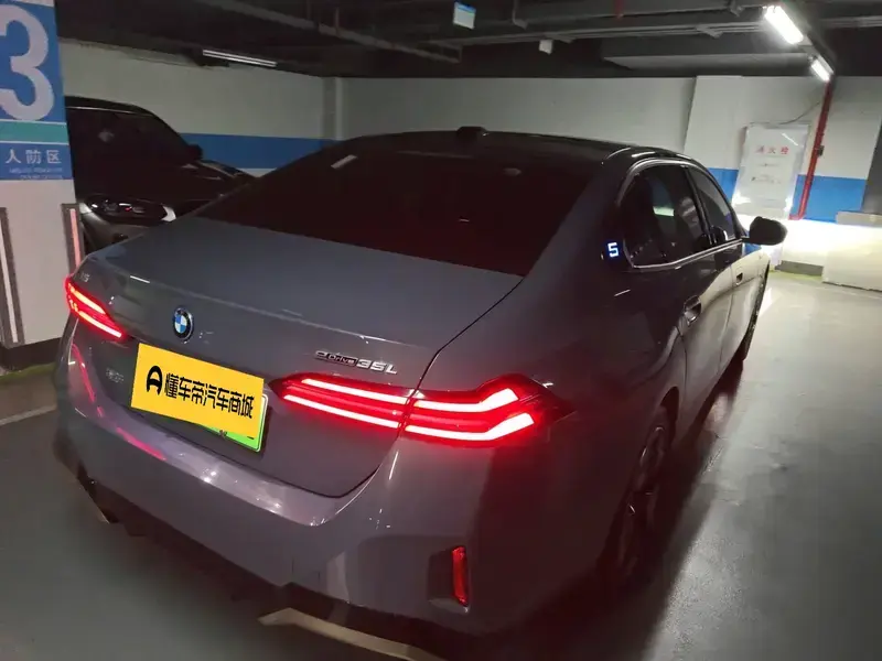 2024 BMW i5 с пробегом 54 700 км