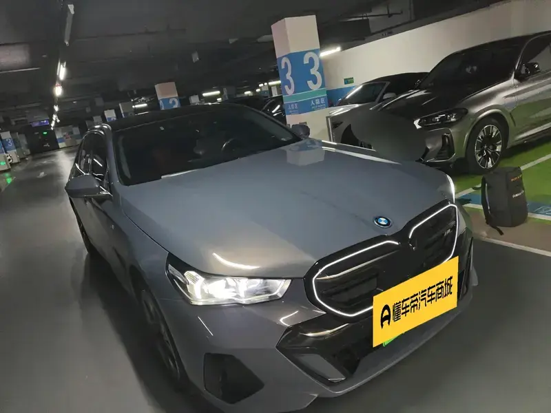 2024 BMW i5 с пробегом 54 700 км