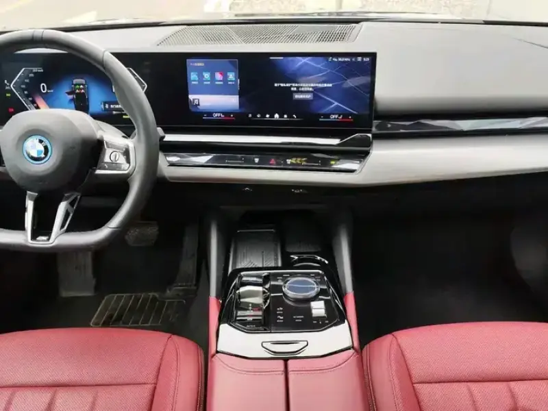 2025 BMW i5 с пробегом 25 000 км