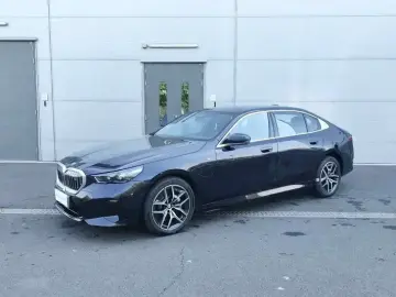2025 BMW i5 с пробегом 13 400 км