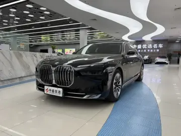 2023 BMW i7 с пробегом 51 300 км