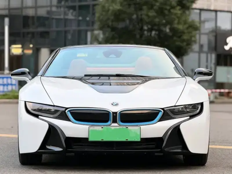 2019 BMW i8 с пробегом 50 000 км