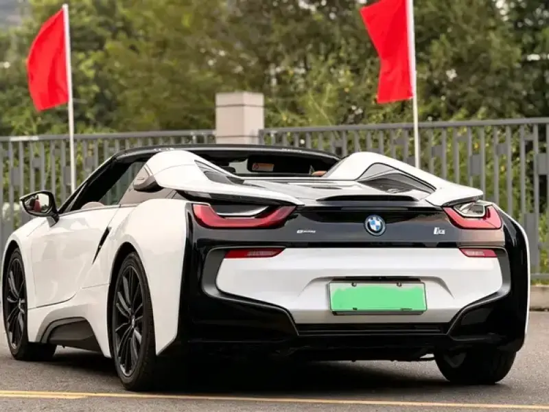 2019 BMW i8 с пробегом 50 000 км