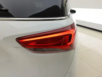 2021 Buick GL6 с пробегом 19 000 км