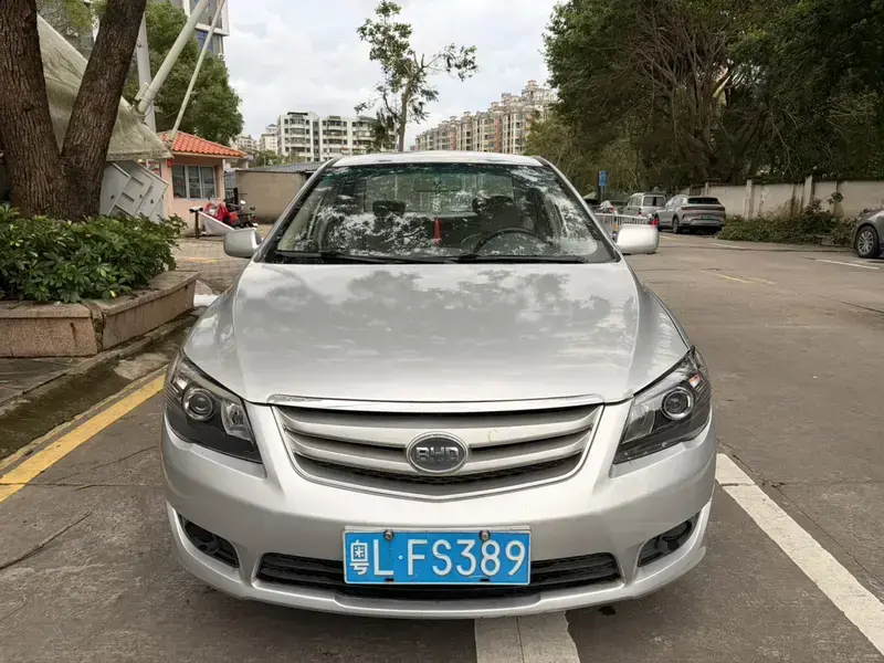 2013 BYD L3 с пробегом 110 000 км