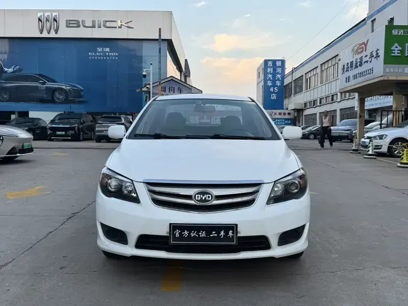2015 BYD L3 с пробегом 100 000 км