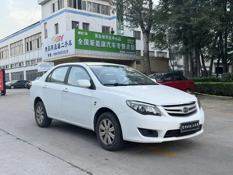 2015 BYD L3 с пробегом 100 000 км
