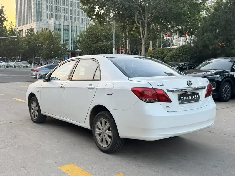 2015 BYD L3 с пробегом 100 000 км