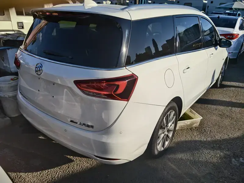 2021 Buick GL6 с пробегом 99 000 км