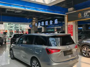 2018 Buick GL6 с пробегом 113 000 км