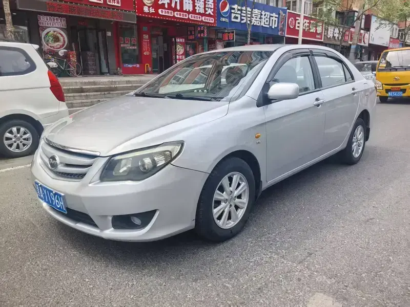 2013 BYD L3 с пробегом 140 000 км