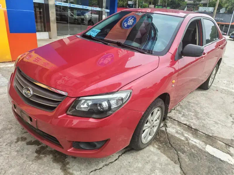2013 BYD L3 с пробегом 70 000 км