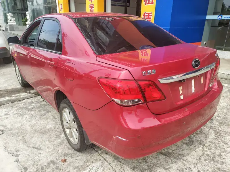 2013 BYD L3 с пробегом 70 000 км