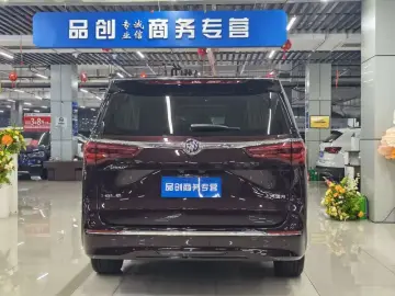 2022 Buick GL8 с пробегом 16 000 км