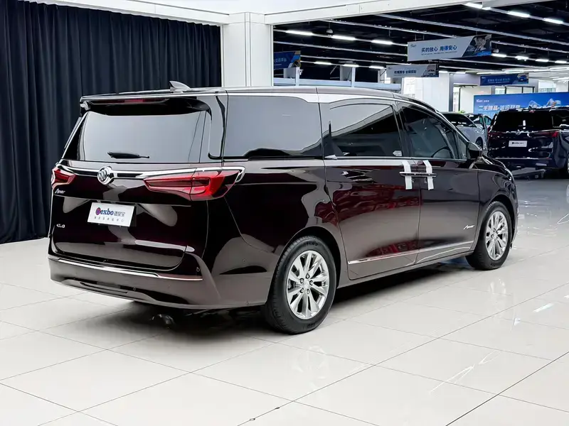 2022 Buick GL8 с пробегом 55 000 км