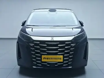 2026 BYD Xia (M9) с пробегом 19 500 км