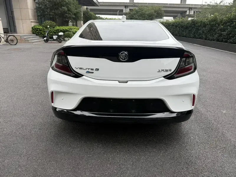 2017 Buick Velite 5 с пробегом 110 000 км