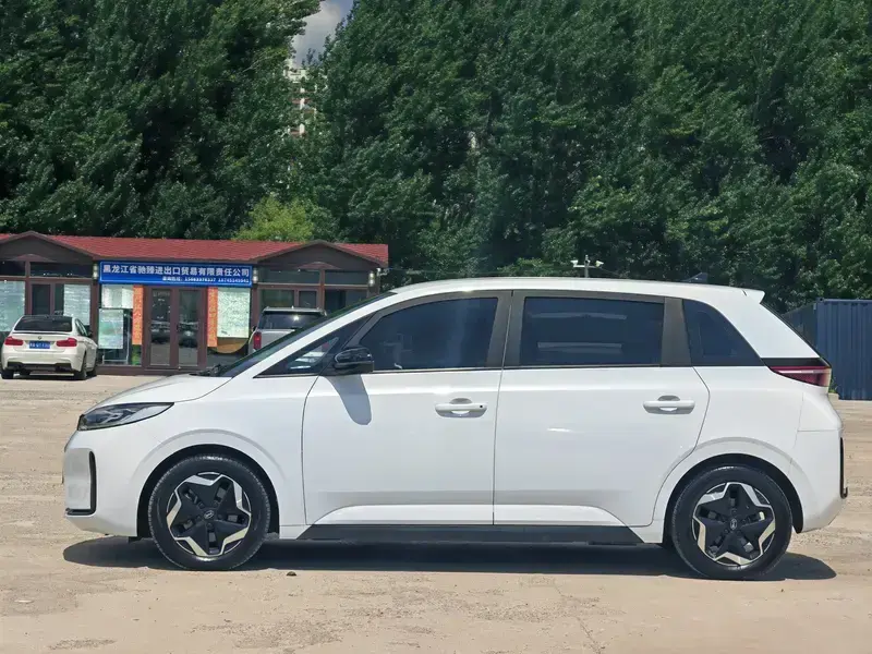 2021 BYD D1 с пробегом 190 000 км