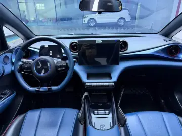 2021 BYD Dolphin с пробегом 32 800 км