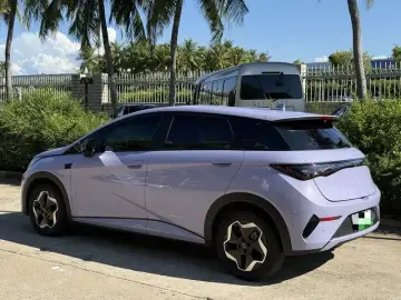 2025 BYD Dolphin с пробегом 17 000 км