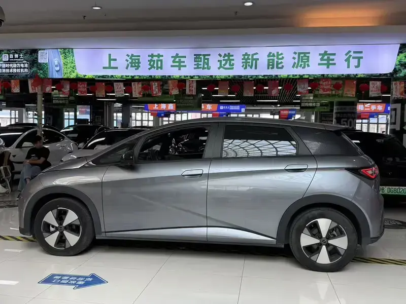 2023 BYD Dolphin с пробегом 50 000 км
