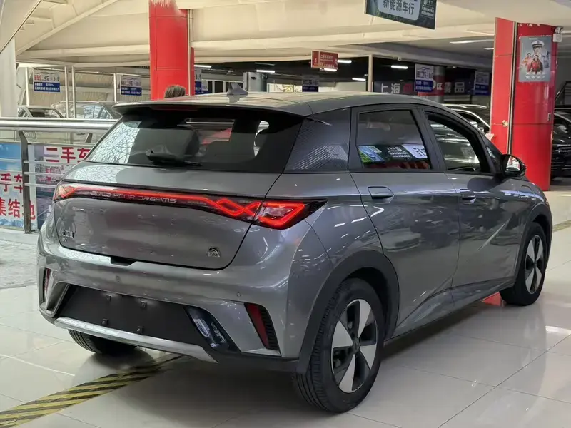 2023 BYD Dolphin с пробегом 50 000 км