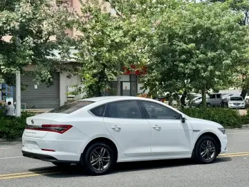 2020 BYD Qin Pro с пробегом 100 000 км