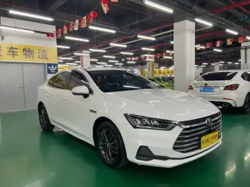 2020 BYD Qin Pro с пробегом 40 000 км