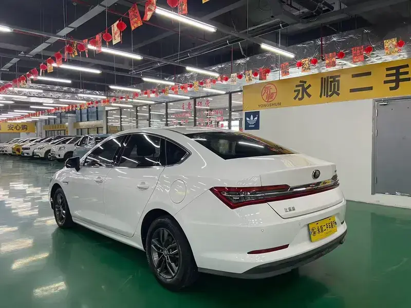 2020 BYD Qin Pro с пробегом 40 000 км