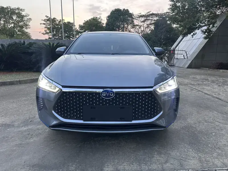 2023 BYD E2 с пробегом 68 000 км